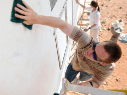 Volunteers scour Djiboutian school
